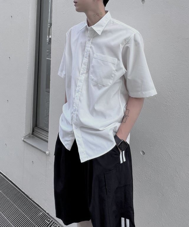 オーバーシルエットシャツ/ホワイト モデル：178cm FREE着用