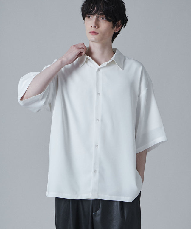 トロミBIGシャツ（S）/ホワイト　モデル:180cm L着用