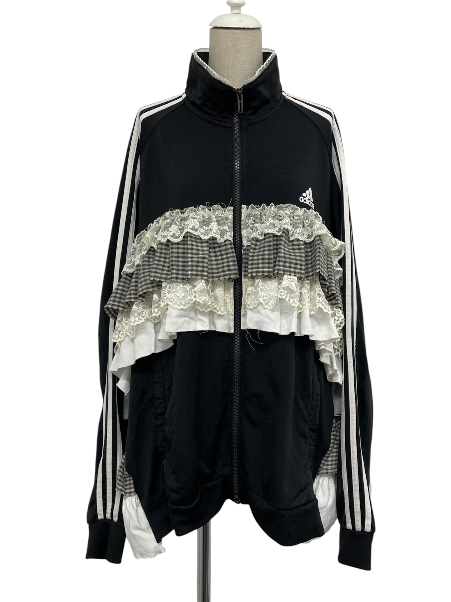 リメイク古着 オーダー詳細 ○トラックジャケットリメイク #adidas ○ダークカラー