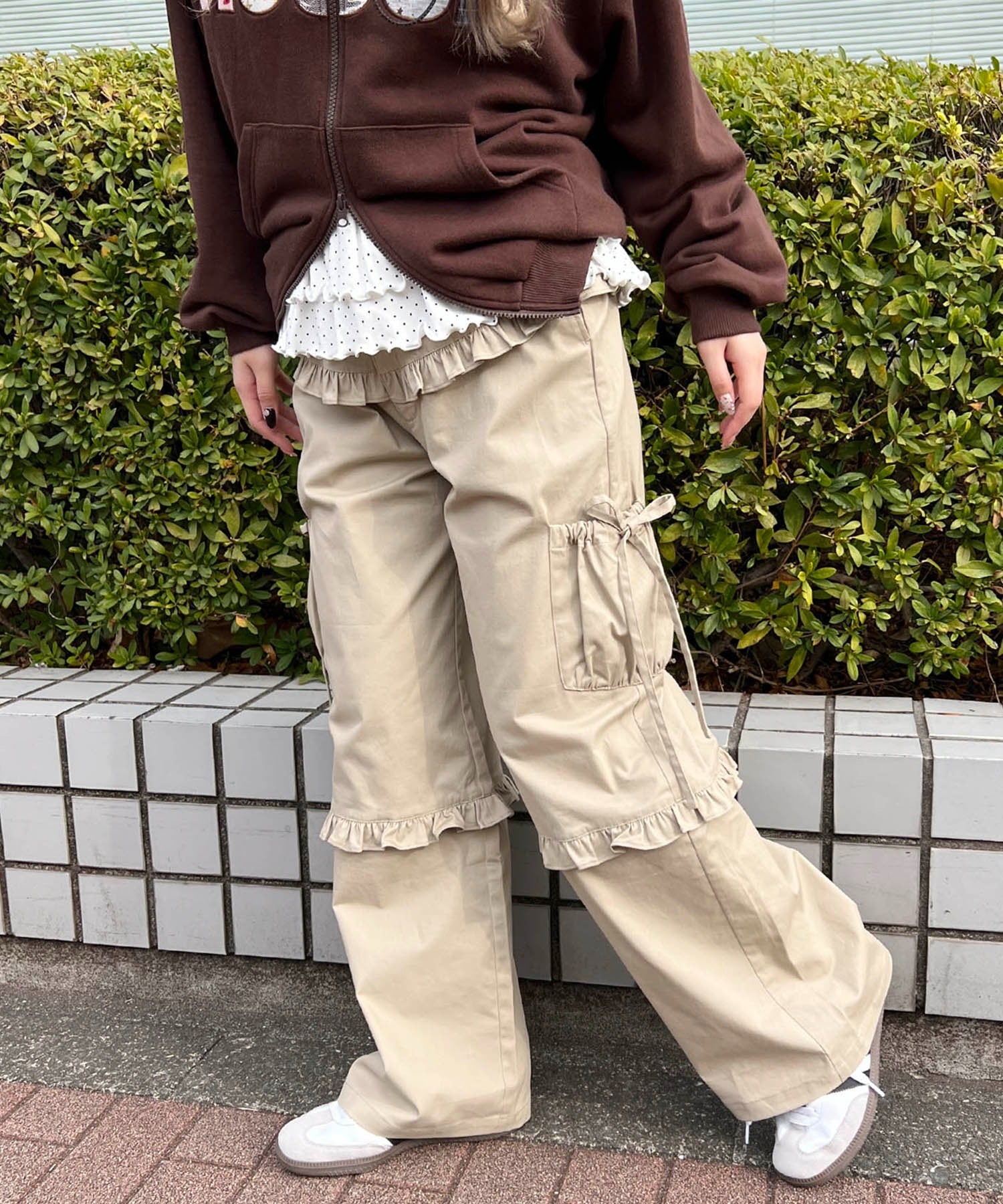 ベージュ カーゴパンツ 調整可能ウエスト フリルカーゴパンツ – WEGO ONLINE STORE