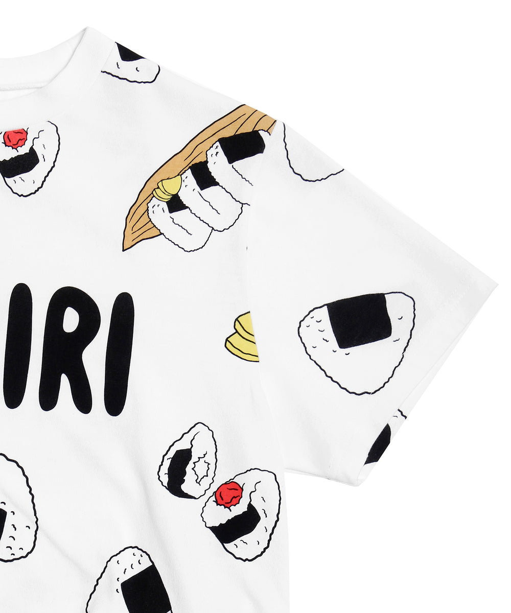 ﾌｰﾄﾞ総柄Tｼｬﾂ