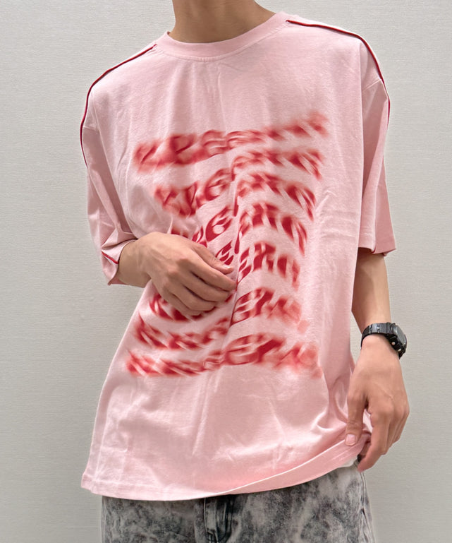 ピンク モデル：175cm M着用