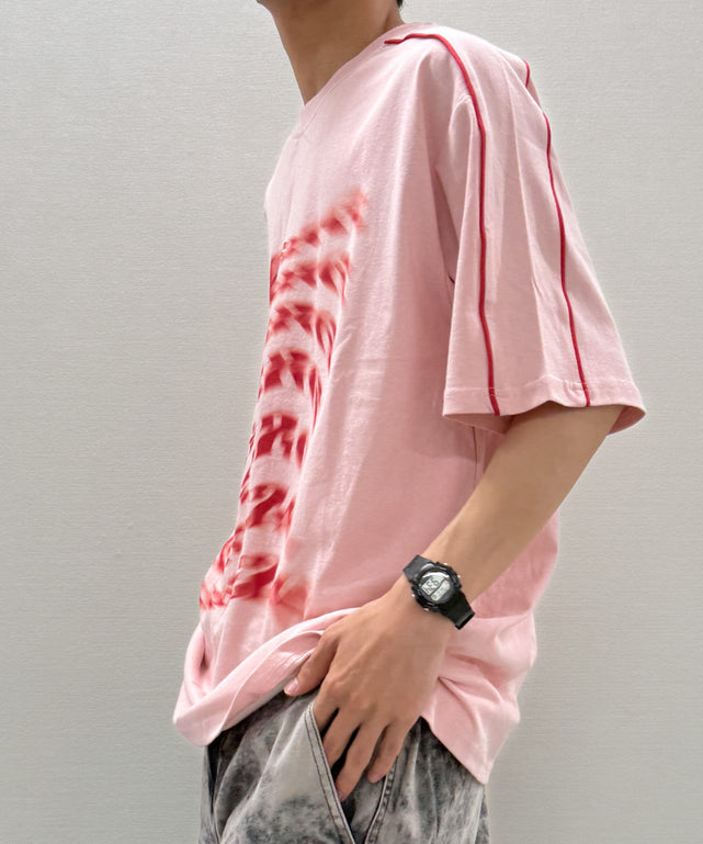 ピンク モデル：175cm M着用