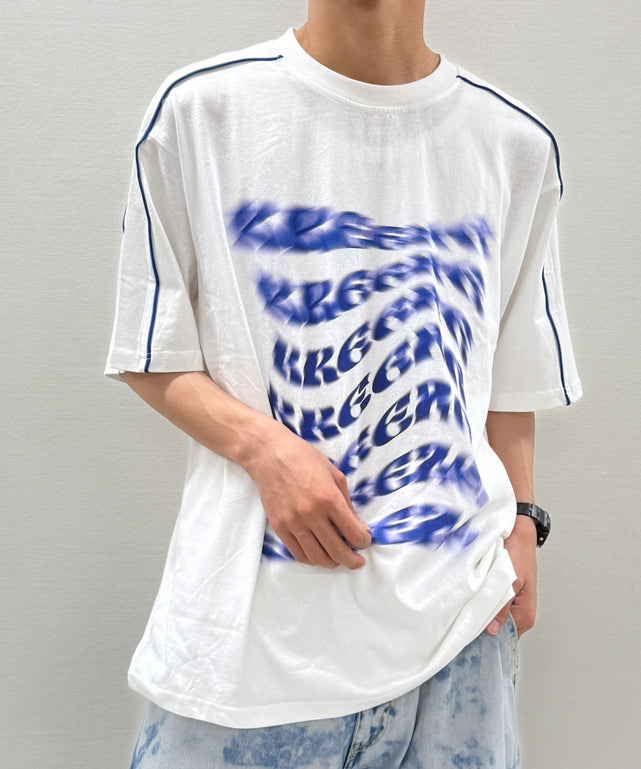 オフホワイト モデル：175cm M着用