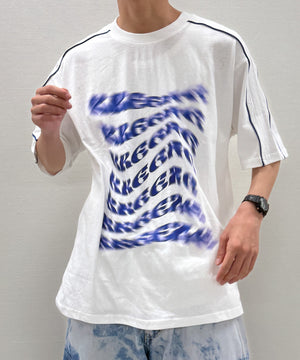 オフホワイト モデル：175cm M着用