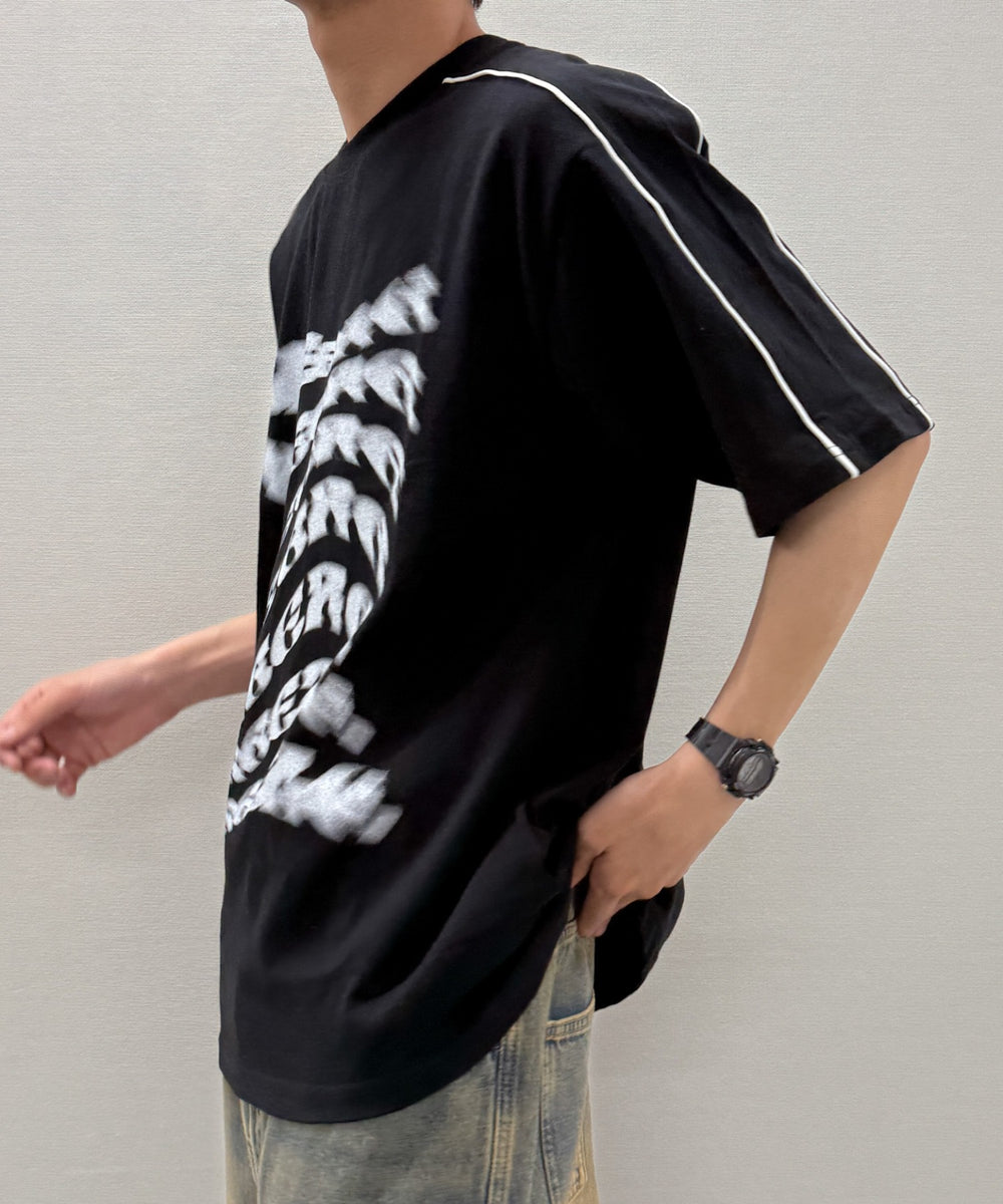 ブラック モデル：175cm M着用