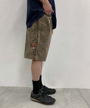 ブラウン　モデル:175cm L着用