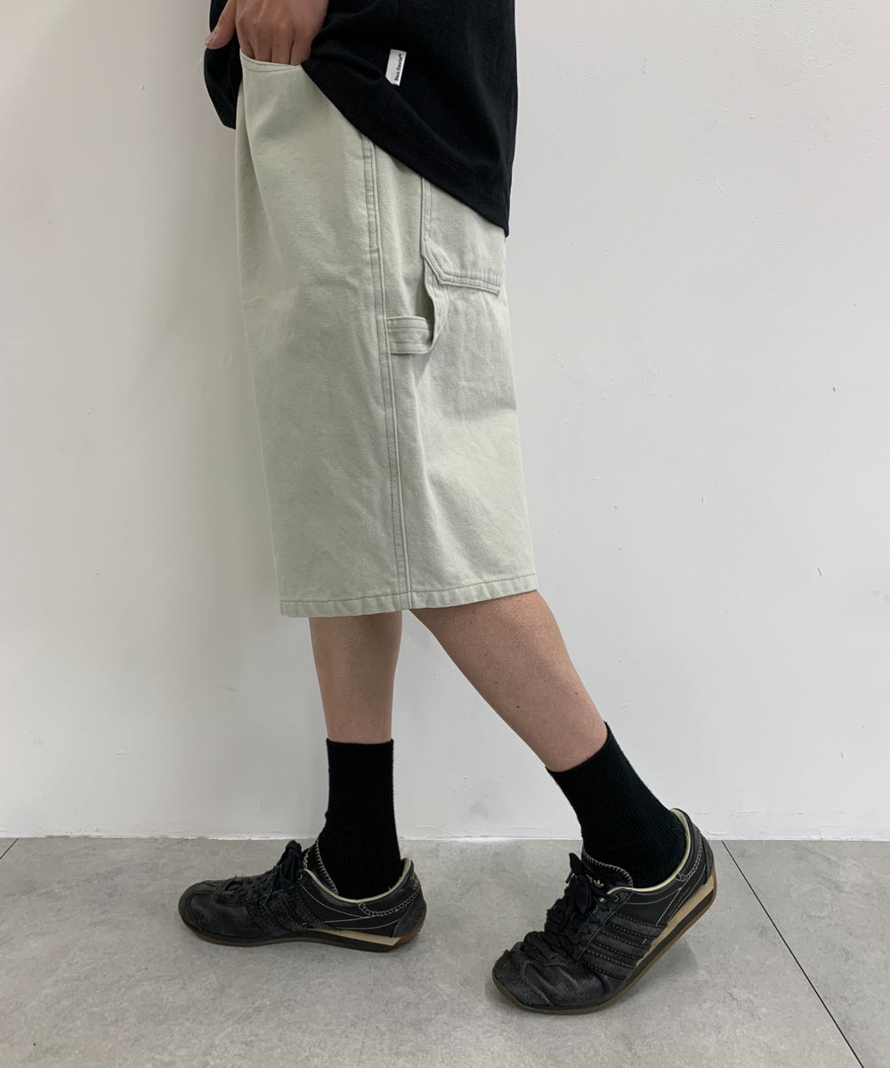 オフホワイト　モデル:175cm L着用