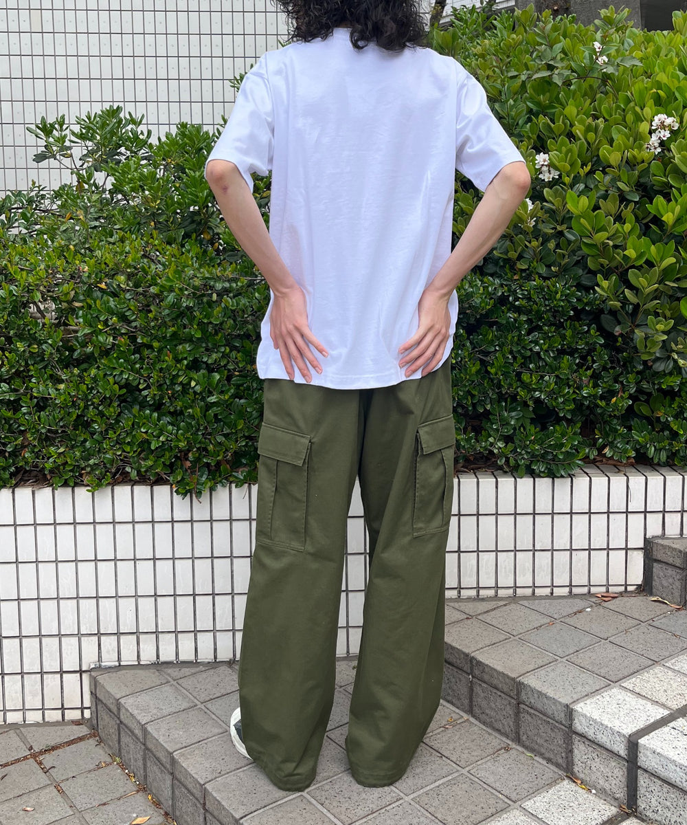 ホワイト モデル:175cm Lサイズ着用