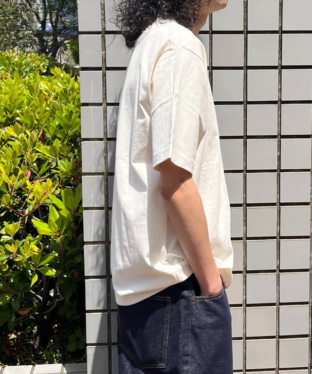 オフホワイト モデル:175cm Lサイズ着用