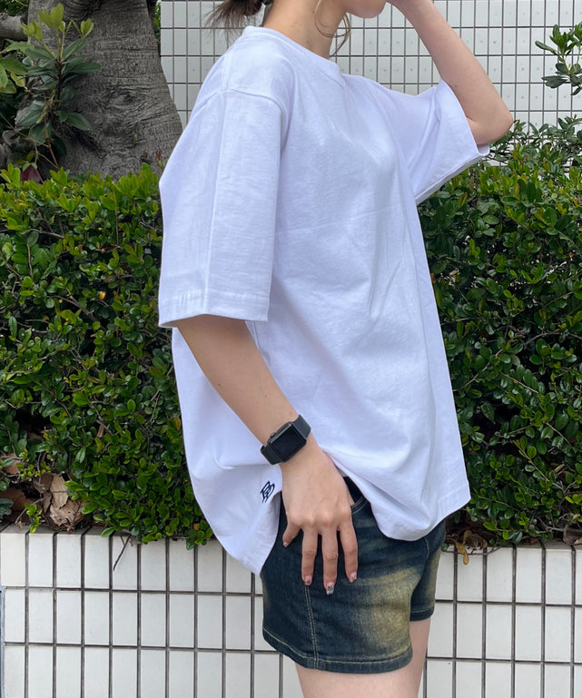 ホワイト モデル:165cm Lサイズ着用