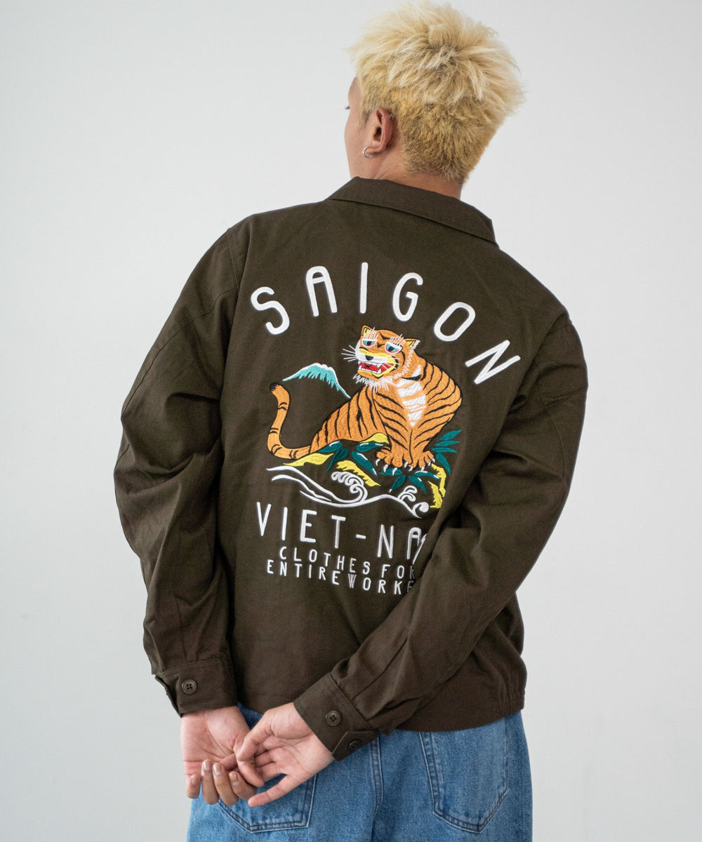 カーキ モデル：178cm L着用