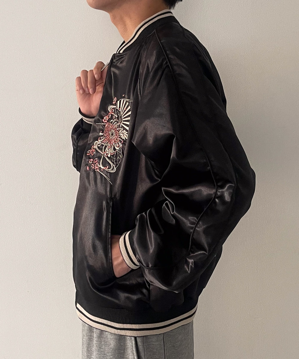 ブラック モデル：175cm L着用