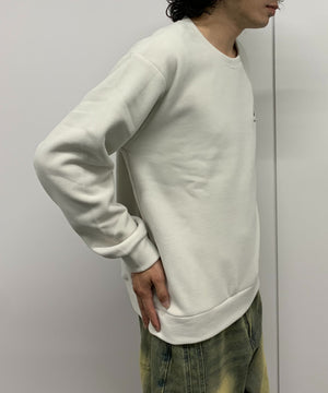 ホワイトアイボリー モデル:175cm Lサイズ着用