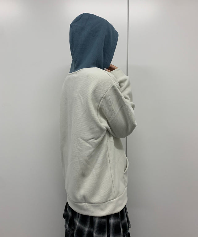 ホワイトアイボリー モデル:165cm Lサイズ着用