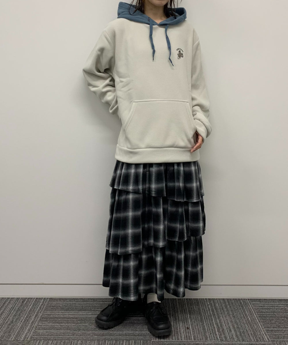 ホワイトアイボリー モデル:165cm Lサイズ着用