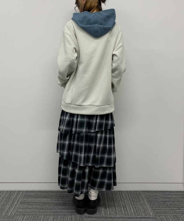 ホワイトアイボリー モデル:165cm Lサイズ着用