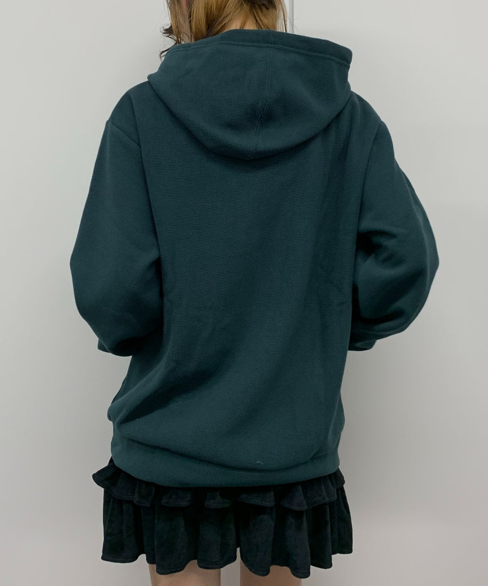 グリーン モデル:165cm Lサイズ着用