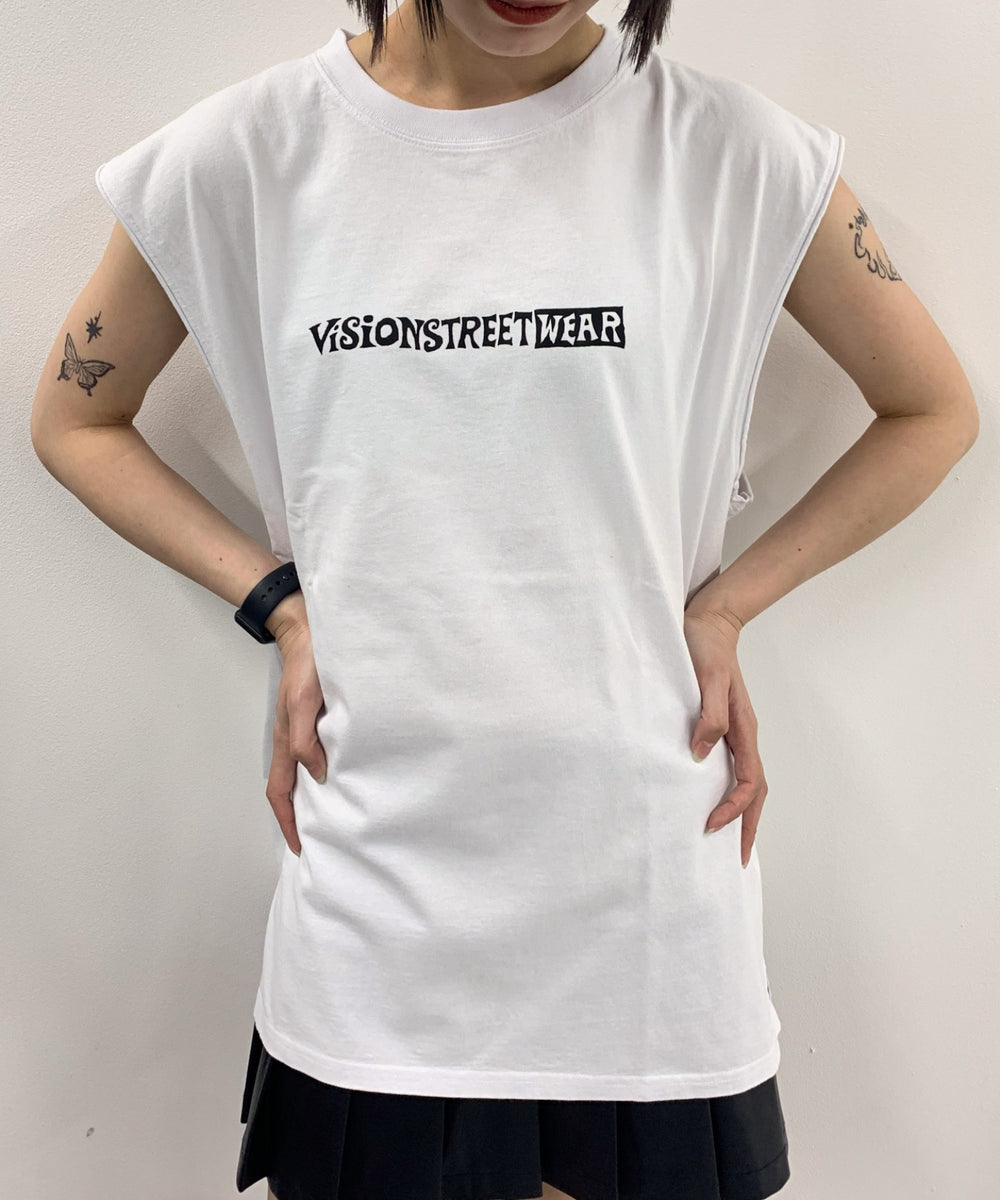 ホワイト モデル：165cm L着用