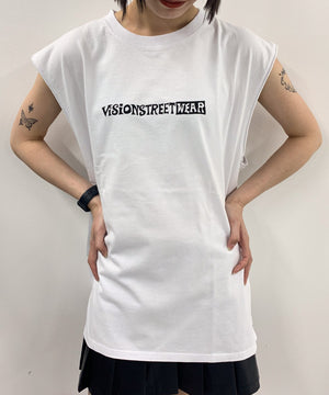 ホワイト モデル：165cm L着用