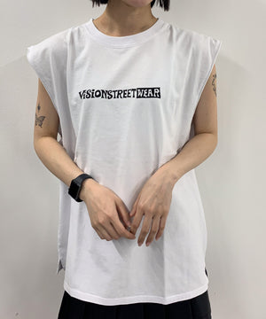 ホワイト モデル：165cm L着用