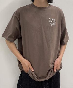 ブラウン モデル：175cm L着用