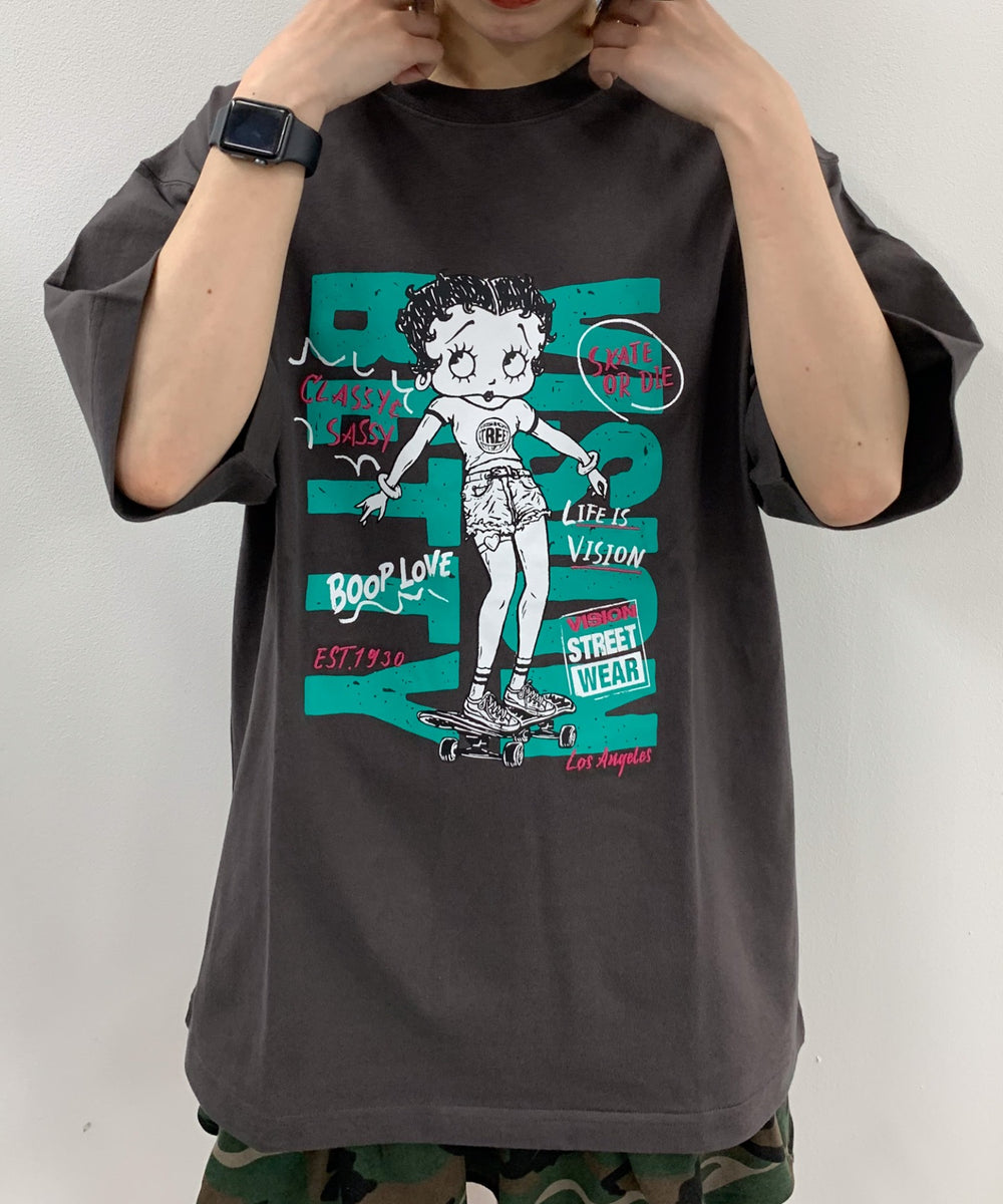 チャコール モデル：165cm L着用