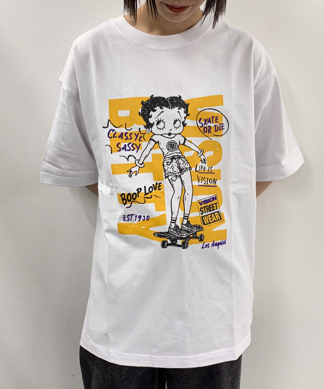 ホワイト モデル：165cm L着用