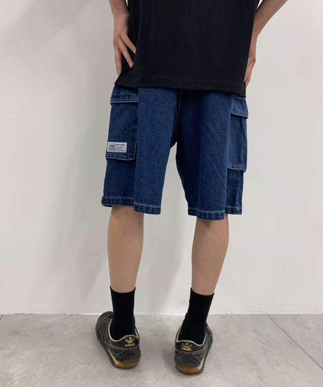 ネイビー モデル：175cm L着用