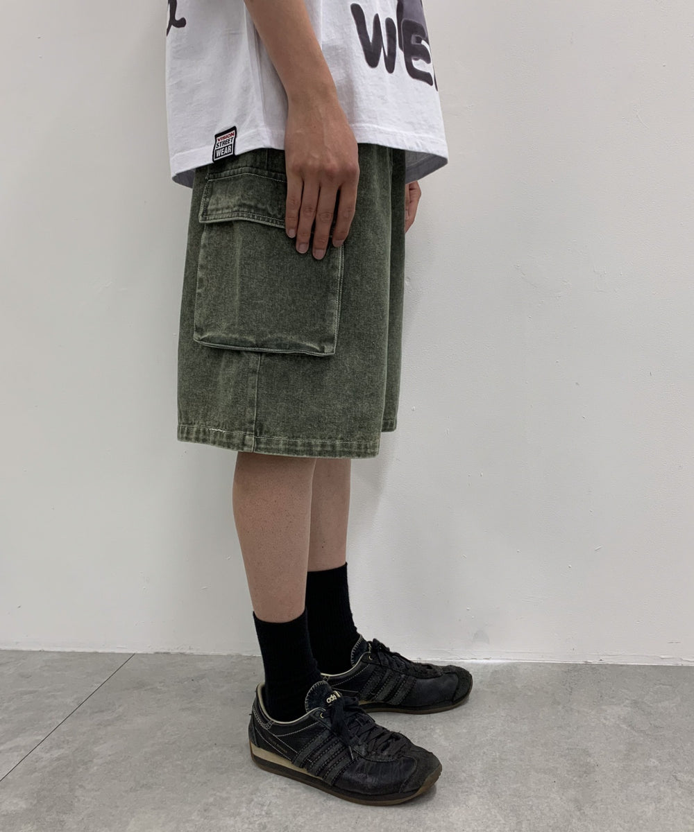 カーキ モデル：175cm L着用