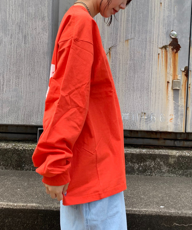 オレンジ モデル:165cm Lサイズ着用