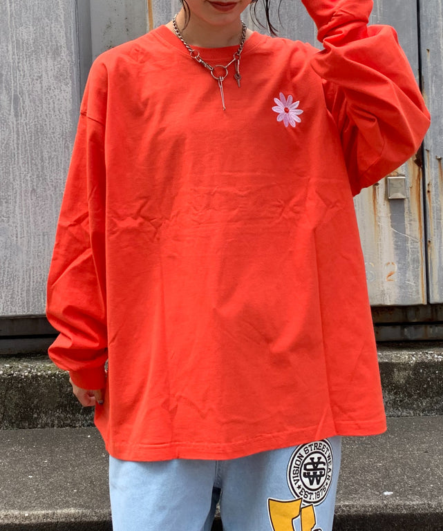 オレンジ モデル:165cm Lサイズ着用