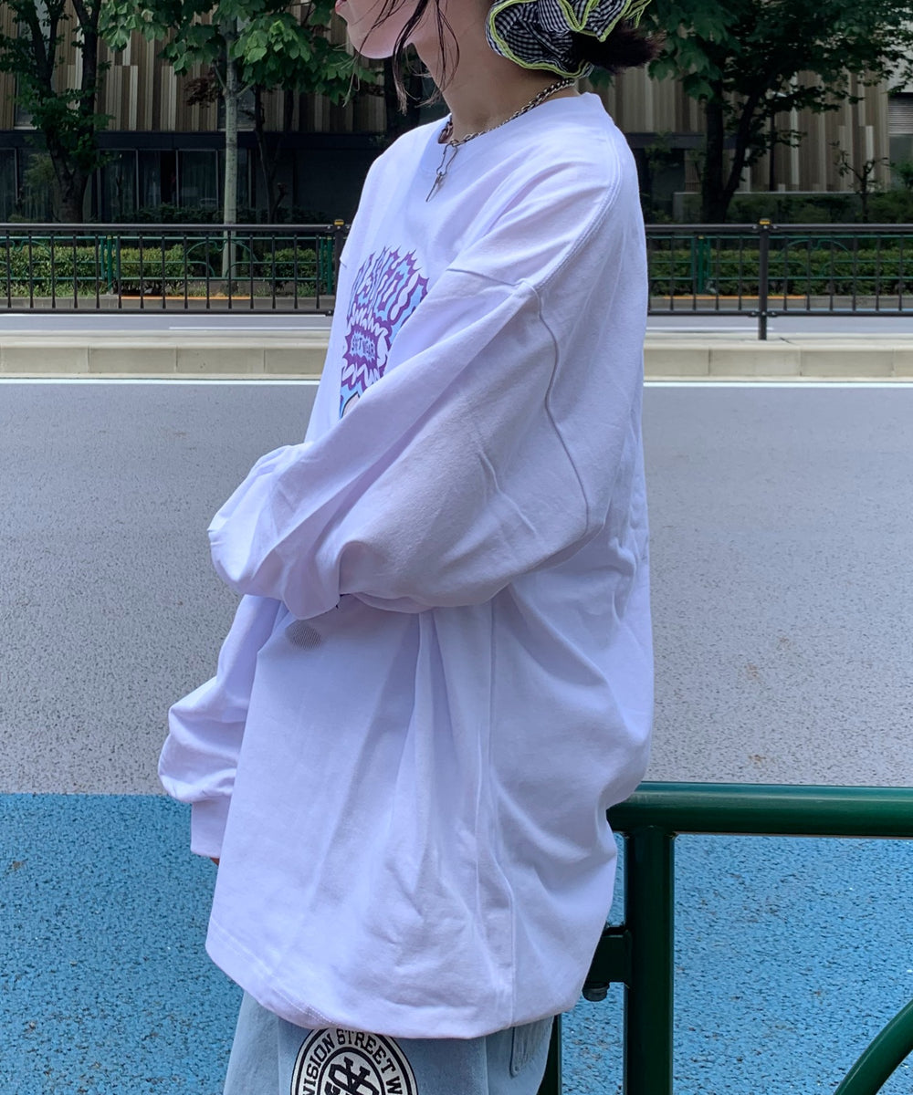 ホワイト　モデル:165cm Lサイズ着用