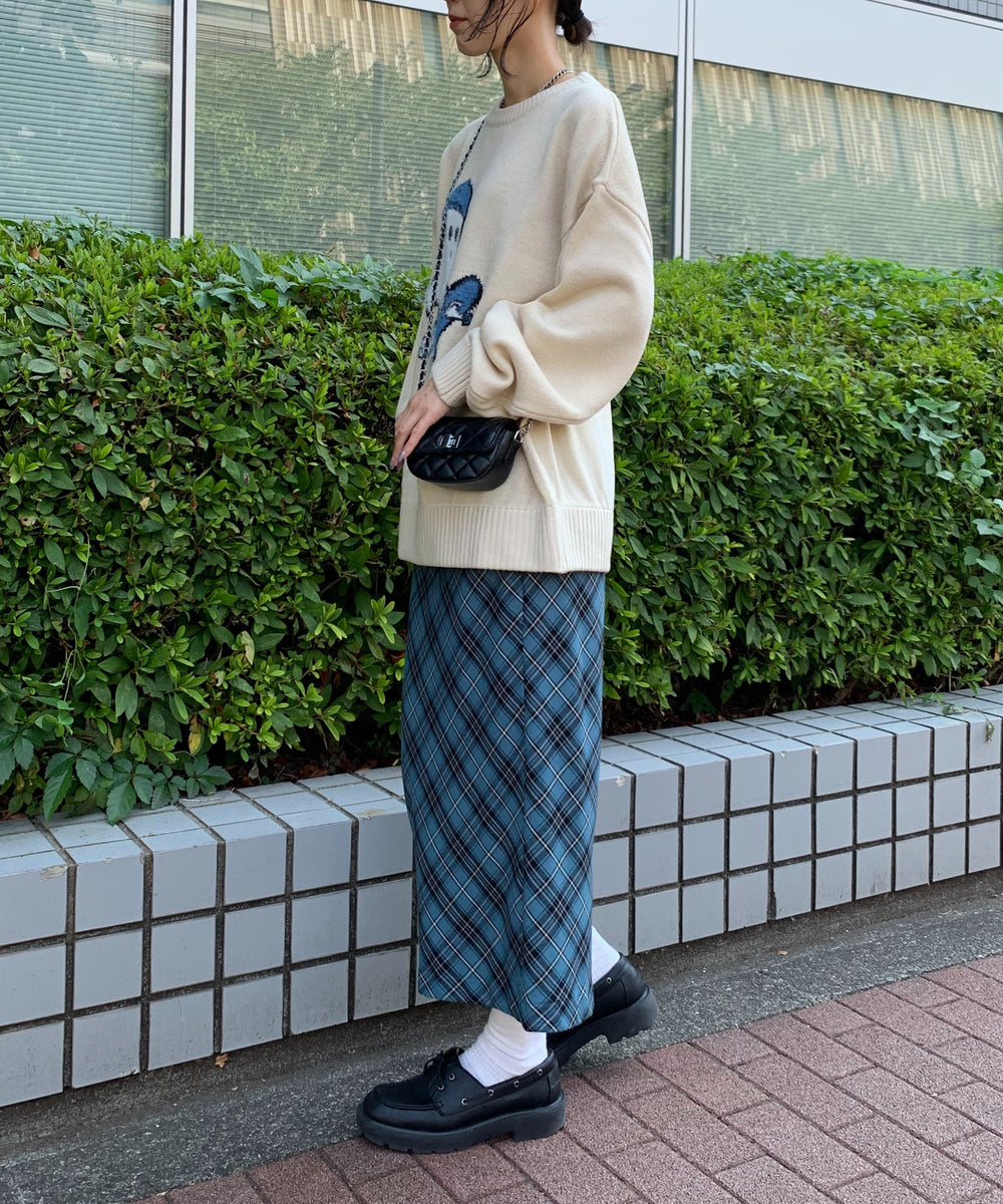 ホワイト モデル:165cm Lサイズ着用