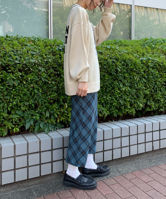 ホワイト モデル:165cm Lサイズ着用