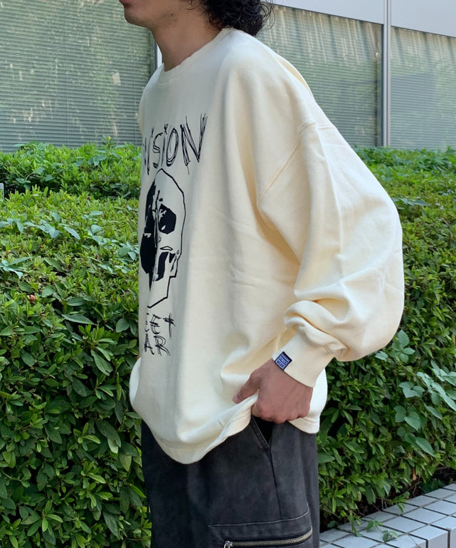 オフホワイト モデル:175cm Lサイズ着用