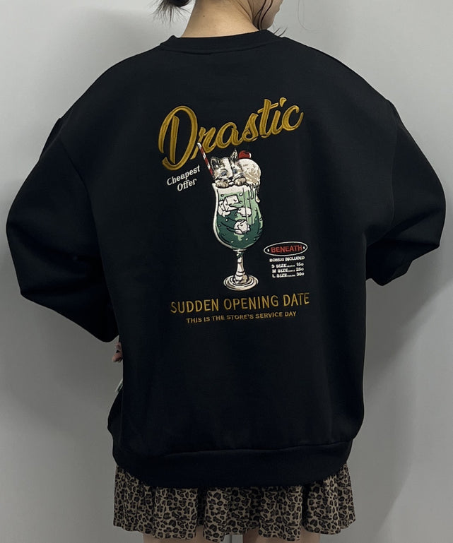 ソーダネコ裏起毛スウェット/ブラック モデル:165cm Lサイズ着用