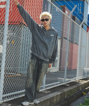 デニム淡加工 モデル：178cm L着用