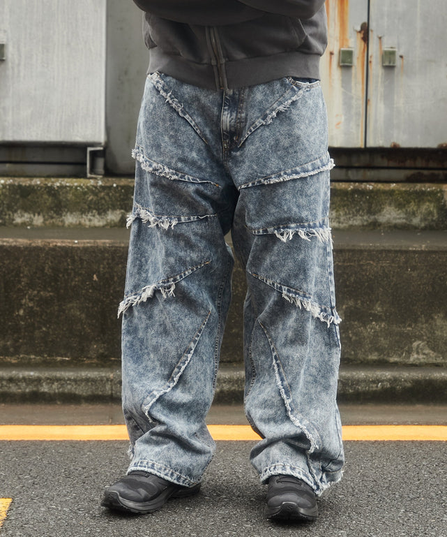 デニム淡加工 モデル：178cm L着用