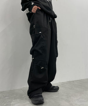 ブラック モデル：175cm L着用