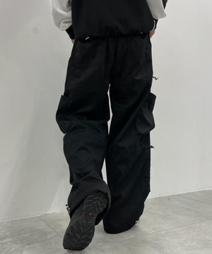 ブラック モデル：175cm L着用