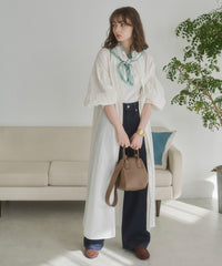 オフホワイト / M