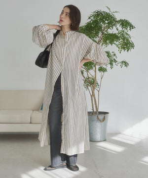 ギャザースリーブシャツワンピース