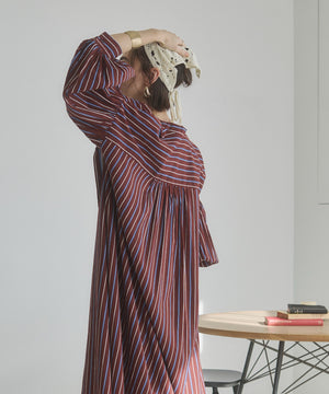 ギャザースリーブシャツワンピース