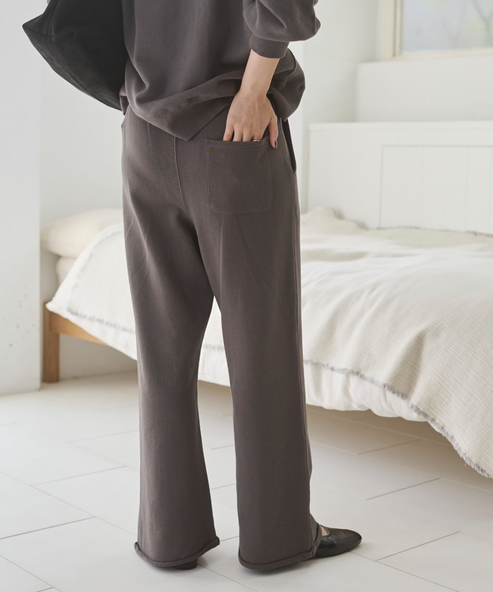 ワイドスウェットパンツ