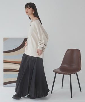 オフショルスウェット