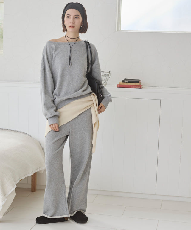 オフショルスウェット