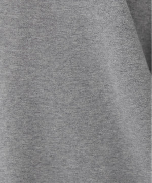 オフショルスウェット