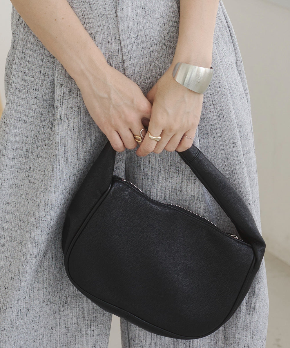 ハーフムーンBAG