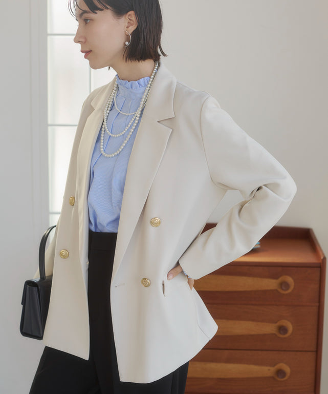 金ボタンダブルブレザージャケット